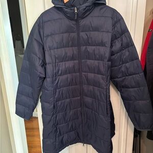 Amazon Essentials light insulated navy puffer parka with hood
